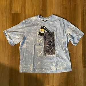 Nike Loose Fit Shirt